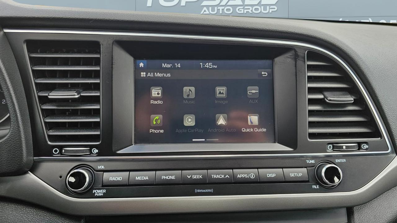 2017 Hyundai Elantra GL Photo