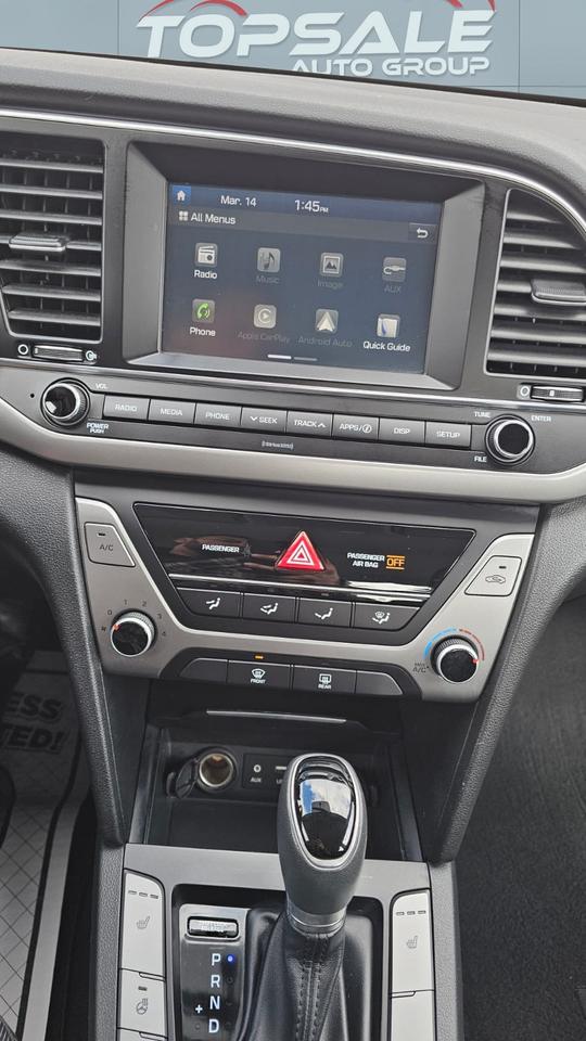 2017 Hyundai Elantra GL Photo
