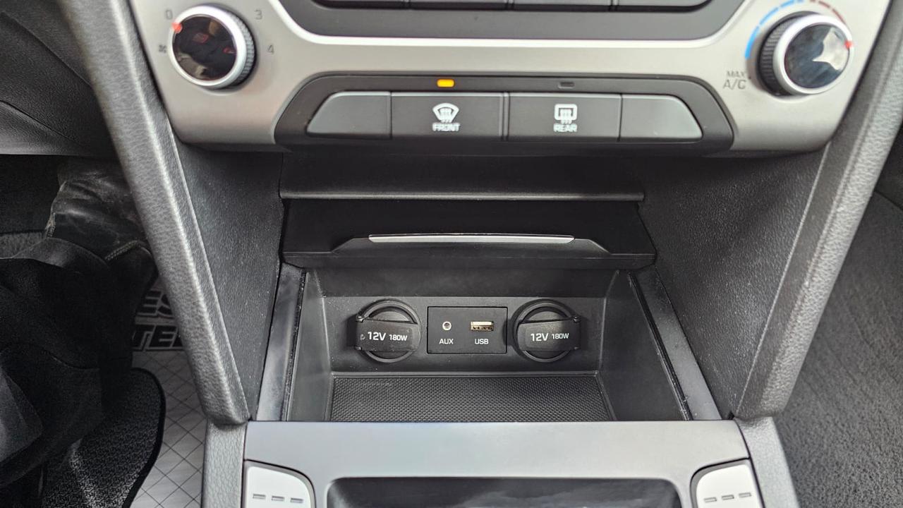 2017 Hyundai Elantra GL Photo