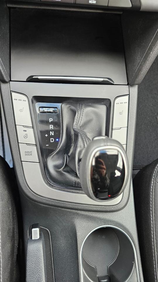 2017 Hyundai Elantra GL Photo