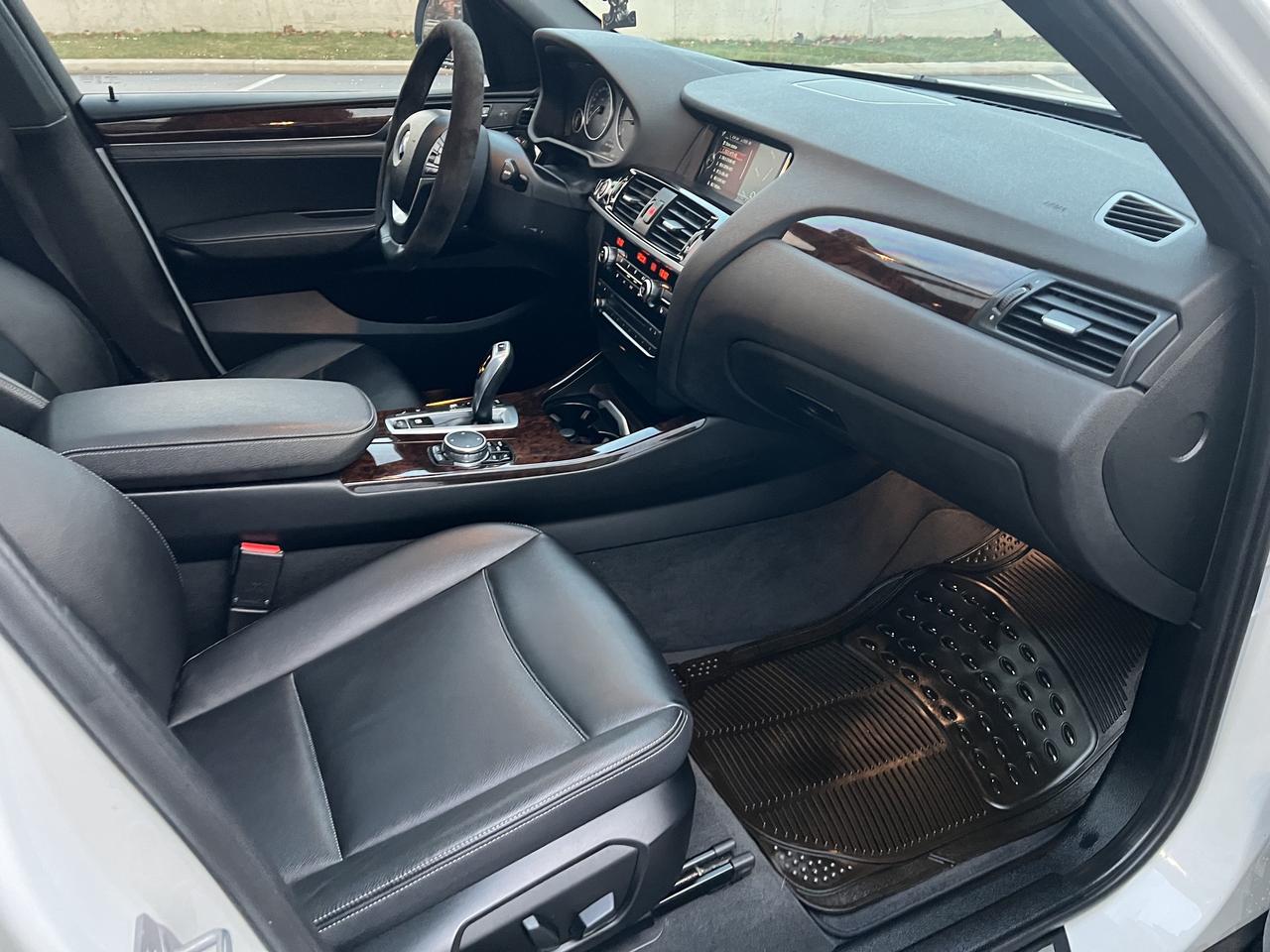 2015 BMW X3 xDrive28i Photo