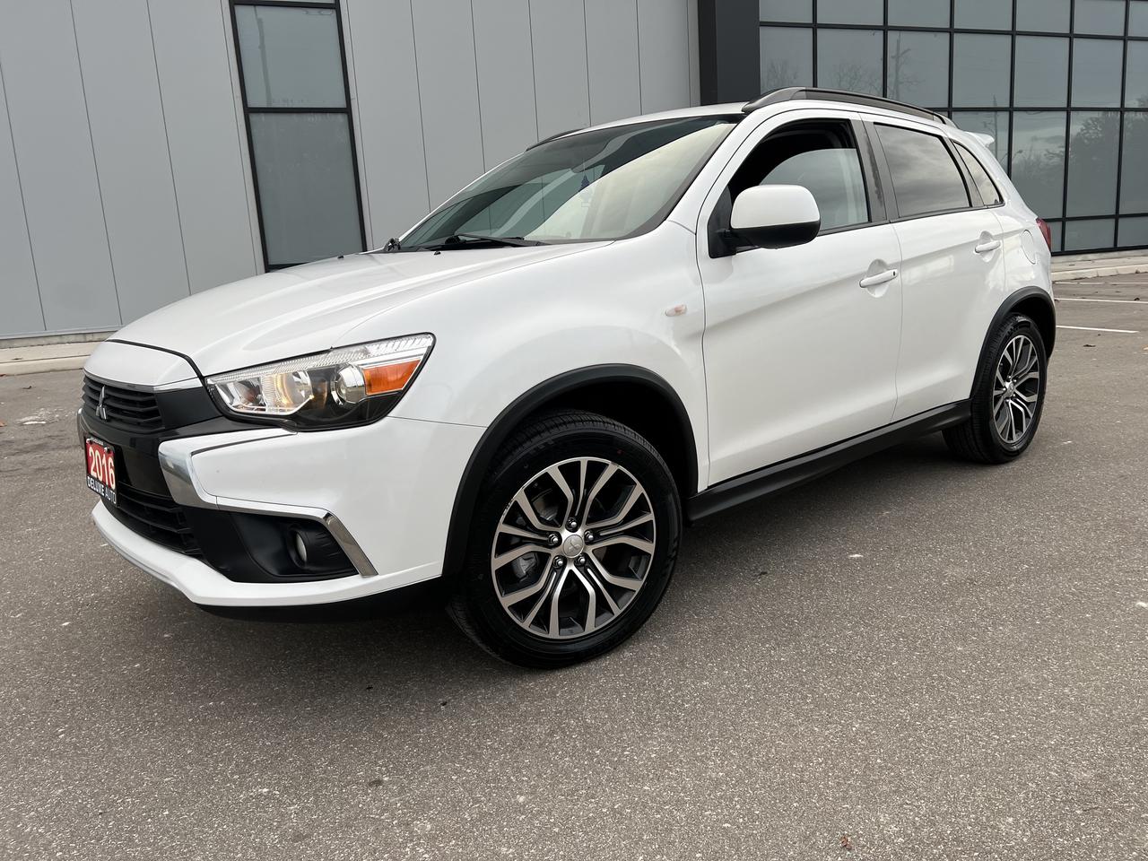 2016 Mitsubishi RVR GT Photo