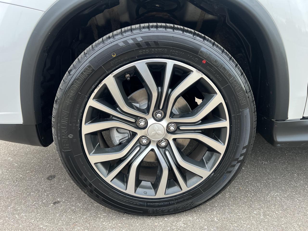 2016 Mitsubishi RVR GT Photo