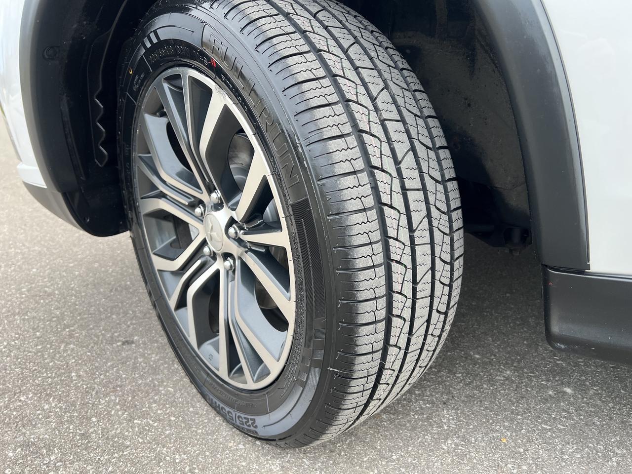 2016 Mitsubishi RVR GT Photo