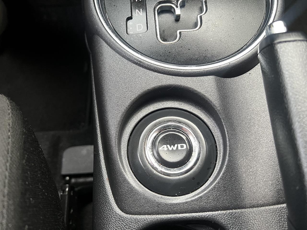 2016 Mitsubishi RVR GT Photo