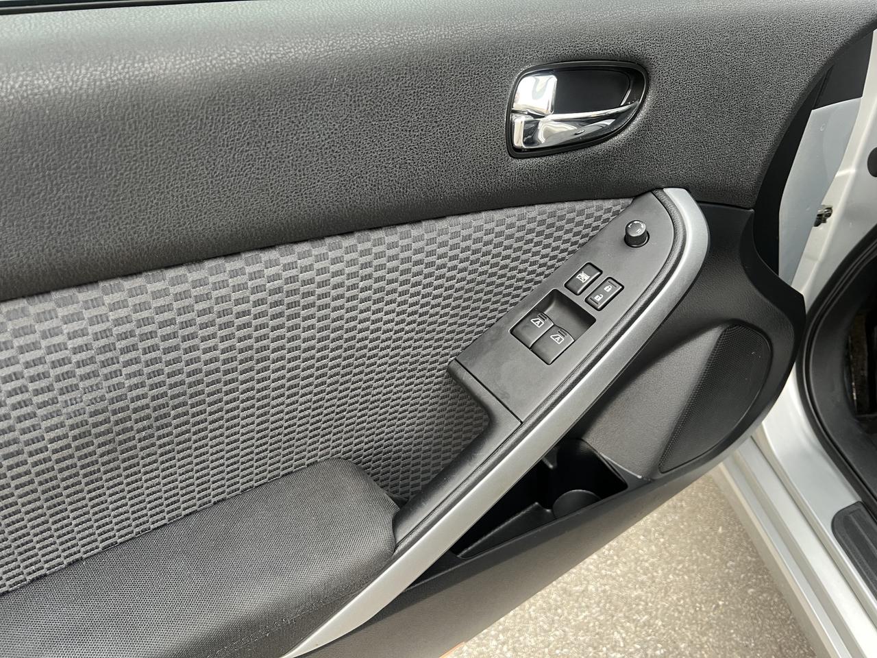 2008 Nissan Altima S Photo