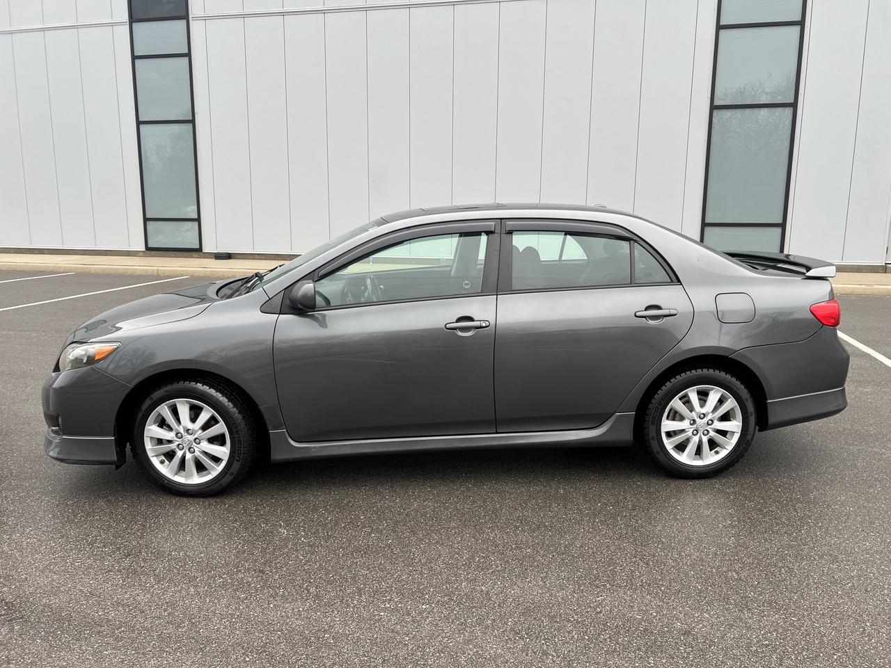 2010 Toyota Corolla Base Photo2