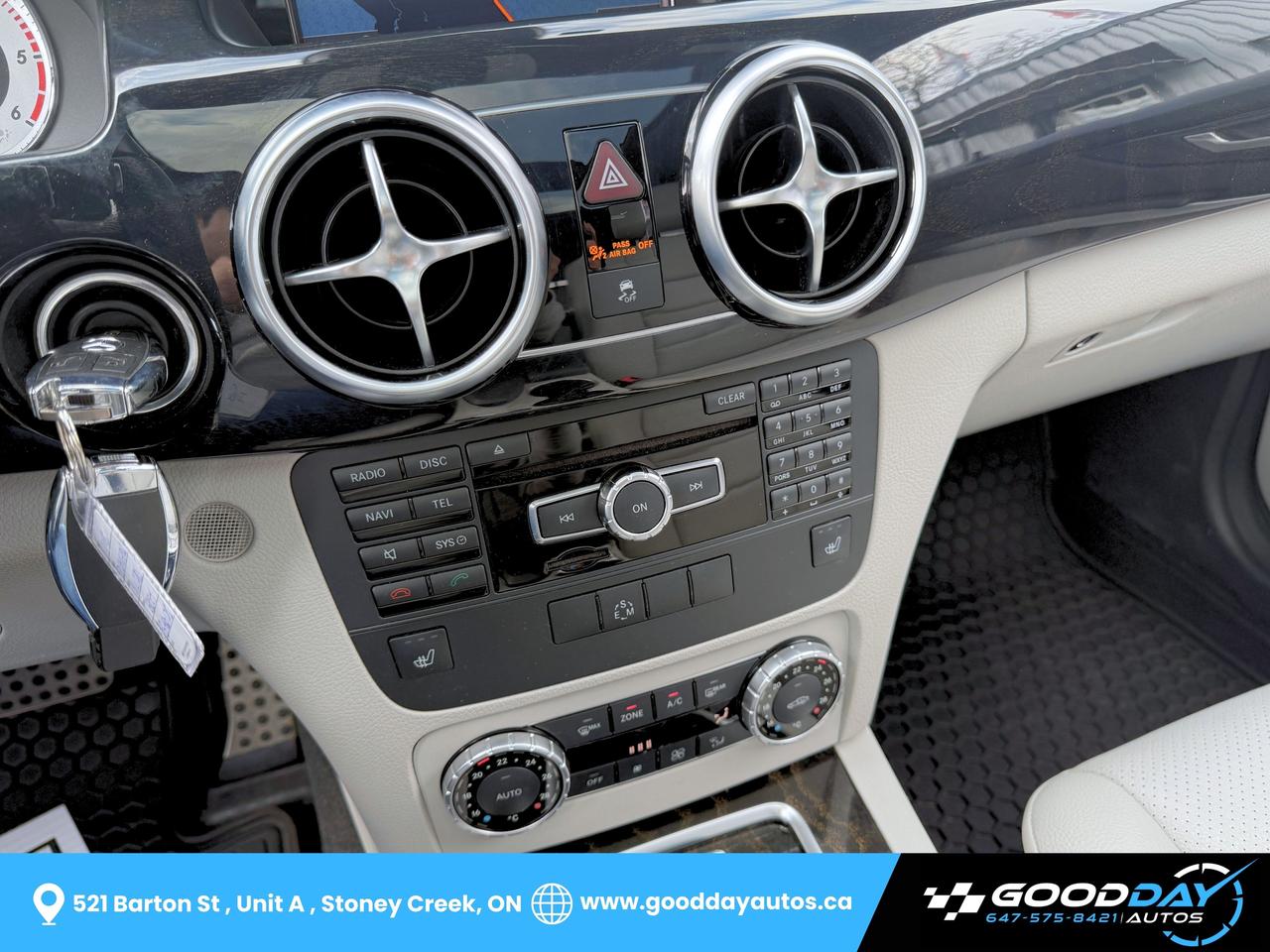 2015 Mercedes-Benz GLK-Class GLK250 BlueTEC SUPER LOW KMS ONE OWNER CLEAN CARFA Photo