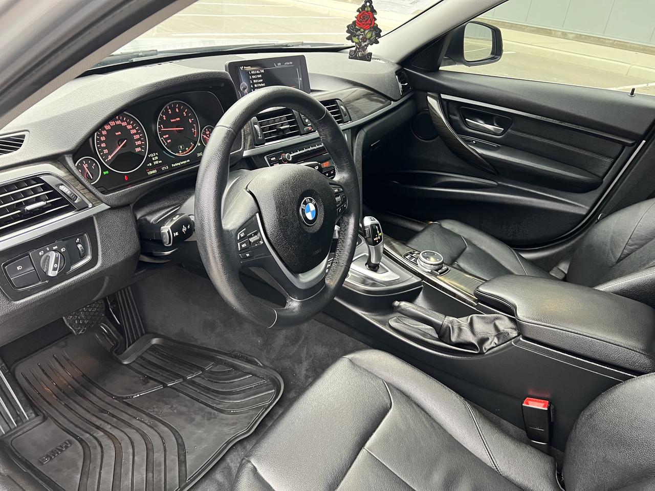2014 BMW 3-Series 328i xDrive Photo