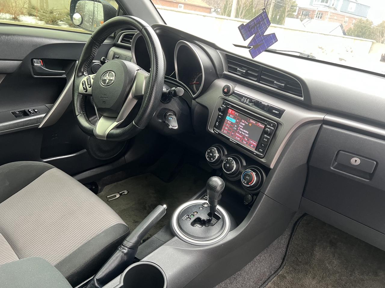 2015 Scion tC SPORTS Photo