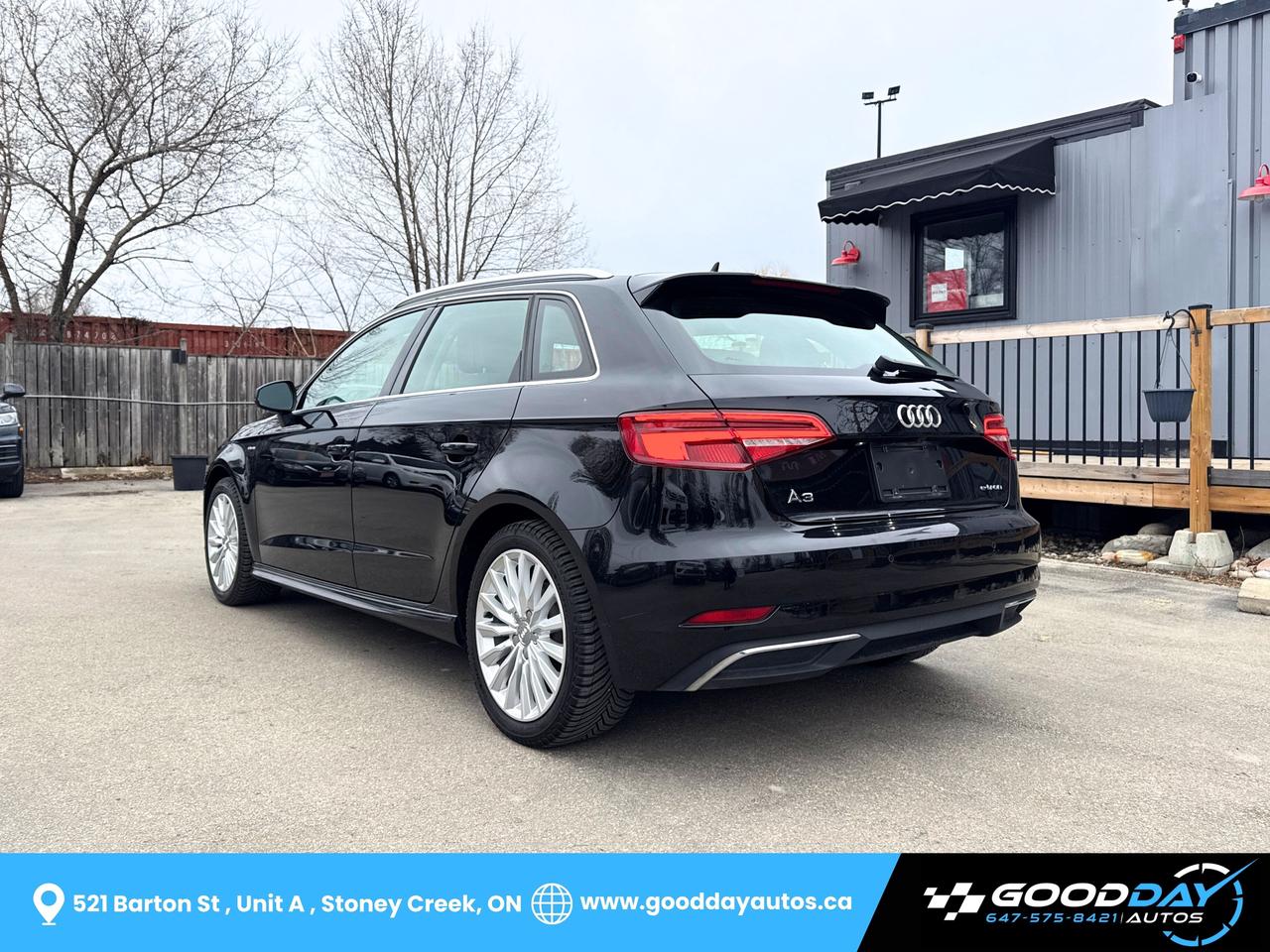 2018 Audi A3 Sportback e-Tron 1.4 TFSI PHEV DEALER SERVICED CLEAN CARFAX Photo2
