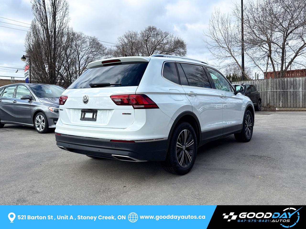 2019 Volkswagen Tiguan HIGHLINE 1 OWNR DEALR SERVCD TWO SETS OF TIRS/RIMS Photo