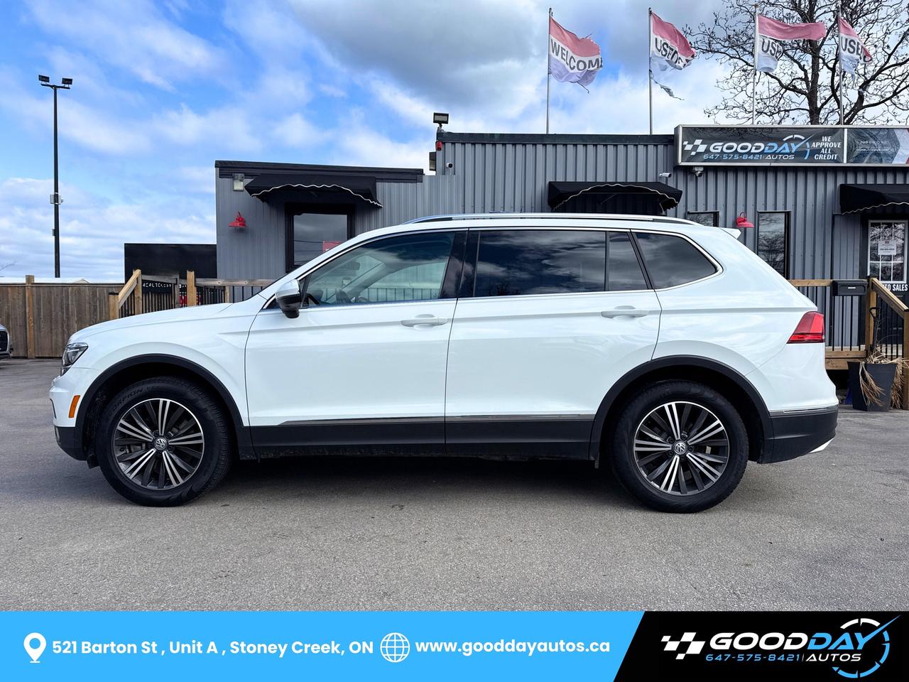 2019 Volkswagen Tiguan HIGHLINE 1 OWNR DEALR SERVCD TWO SETS OF TIRS/RIMS Photo