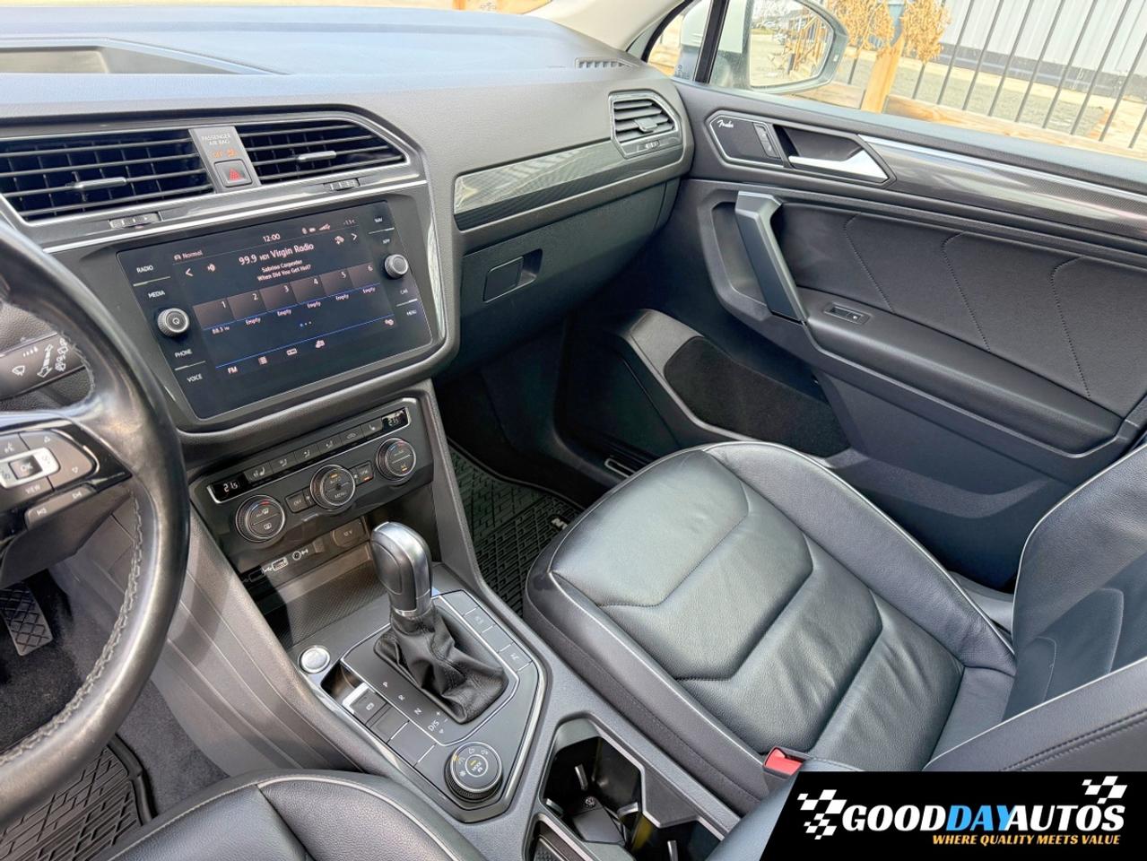 2019 Volkswagen Tiguan HIGHLINE | ONE OWNER | 2 SETS OF TIRES & RIMS Photo