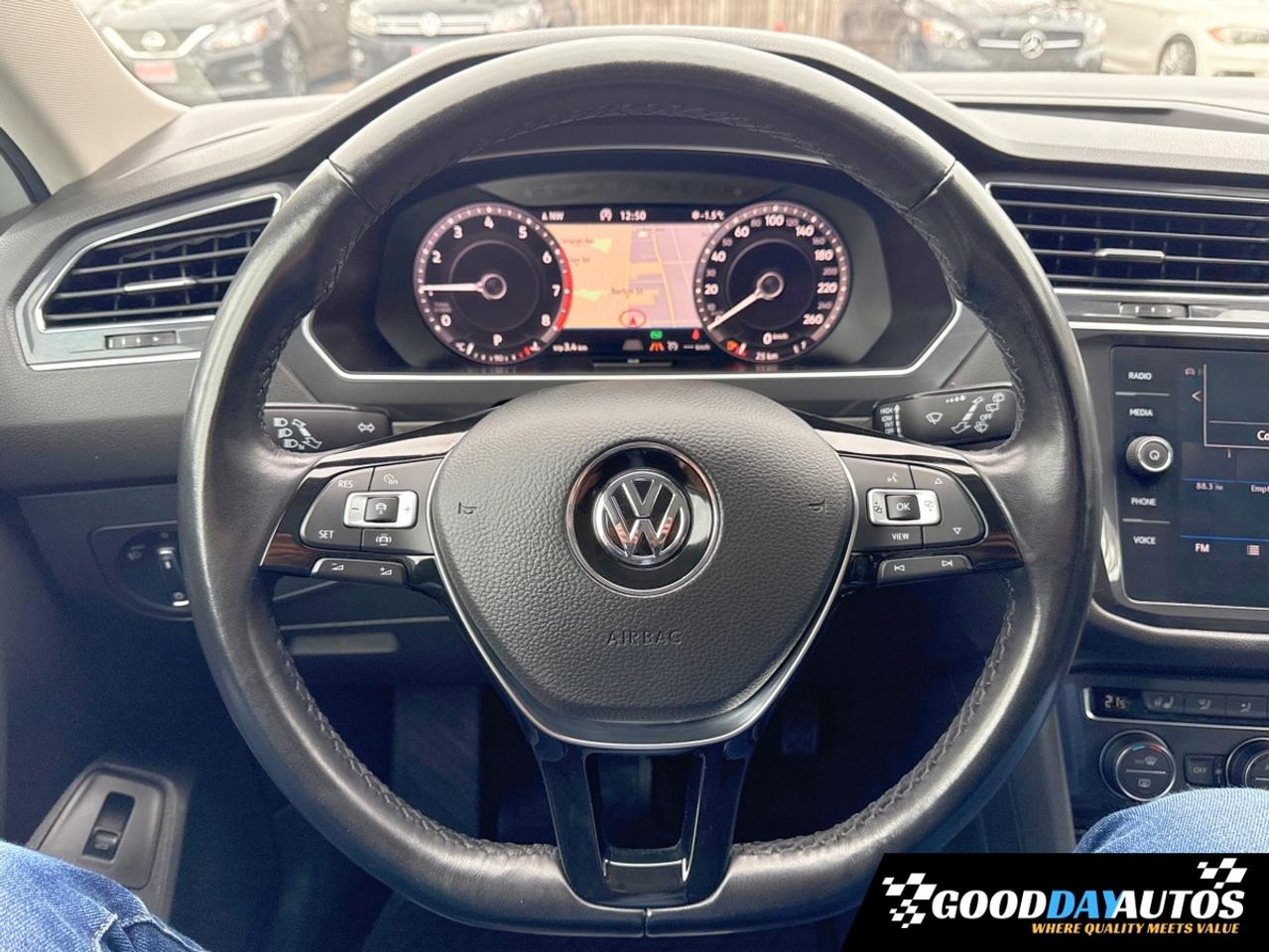 2019 Volkswagen Tiguan HIGHLINE | ONE OWNER | 2 SETS OF TIRES & RIMS Photo