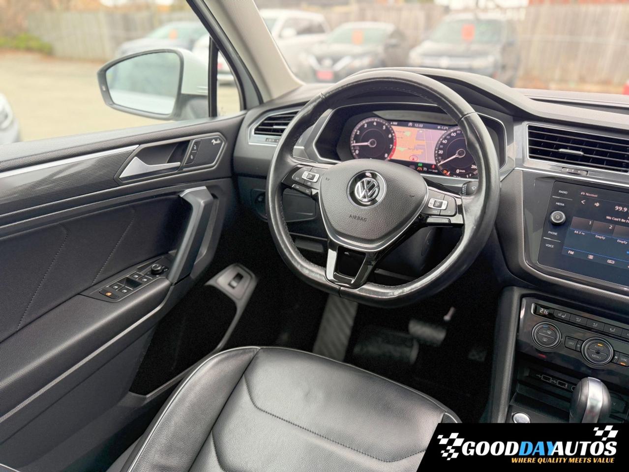 2019 Volkswagen Tiguan HIGHLINE | ONE OWNER | 2 SETS OF TIRES & RIMS Photo