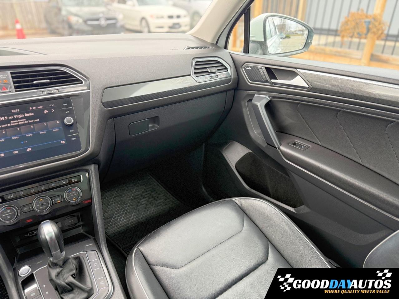 2019 Volkswagen Tiguan HIGHLINE | ONE OWNER | 2 SETS OF TIRES & RIMS Photo