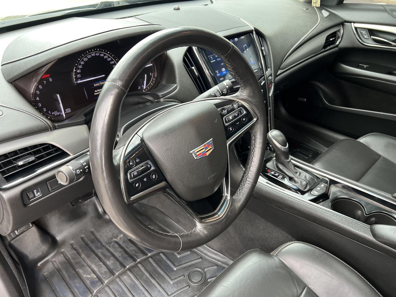 2017 Cadillac ATS Luxury Photo