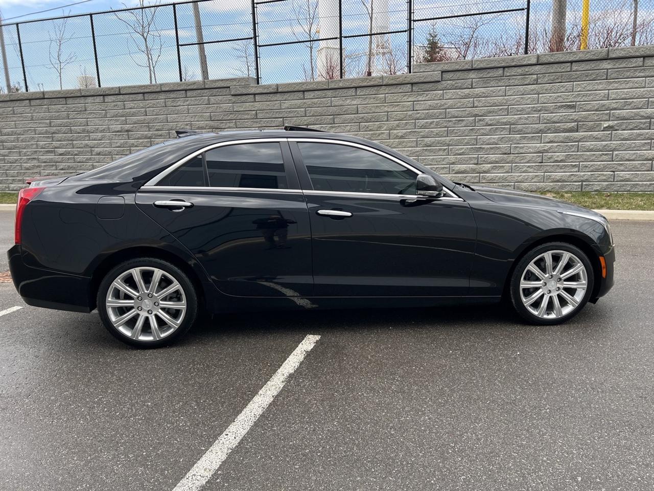 2017 Cadillac ATS Luxury Photo