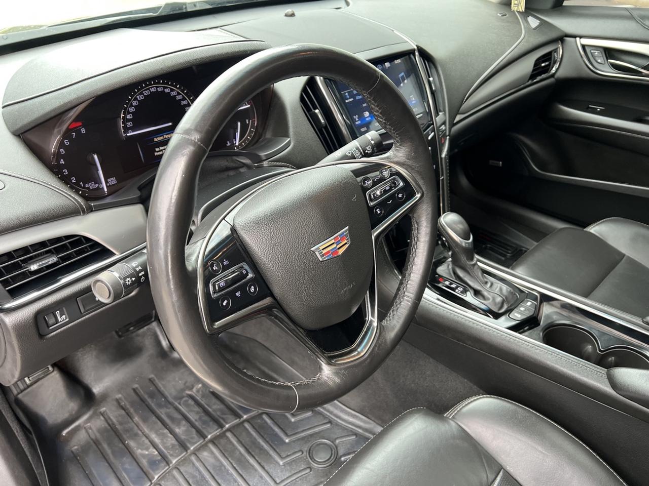 2017 Cadillac ATS Luxury Photo