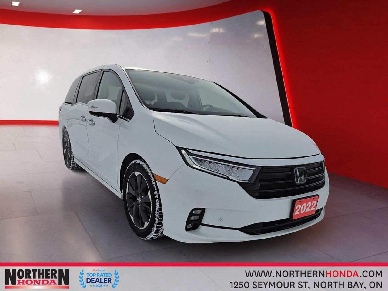 2022 Honda Odyssey Touring FWD Photo0