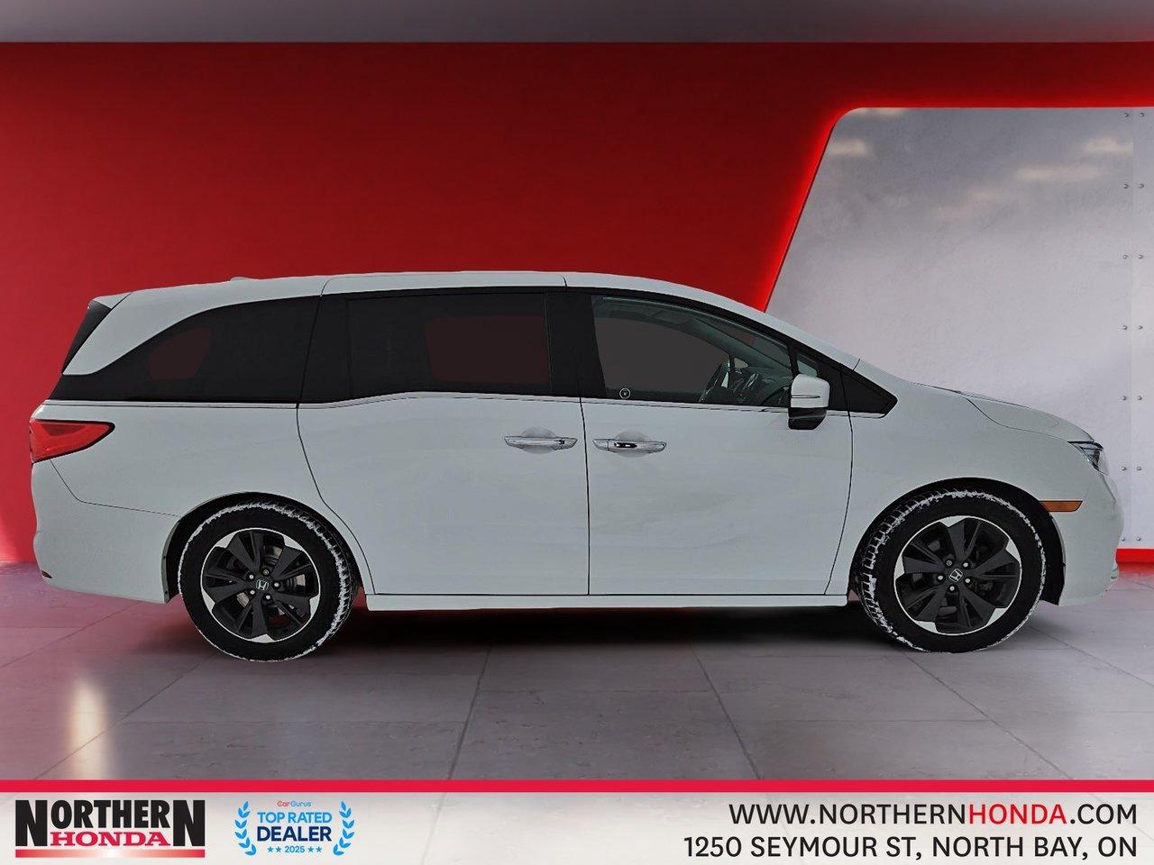 2022 Honda Odyssey Touring FWD Photo