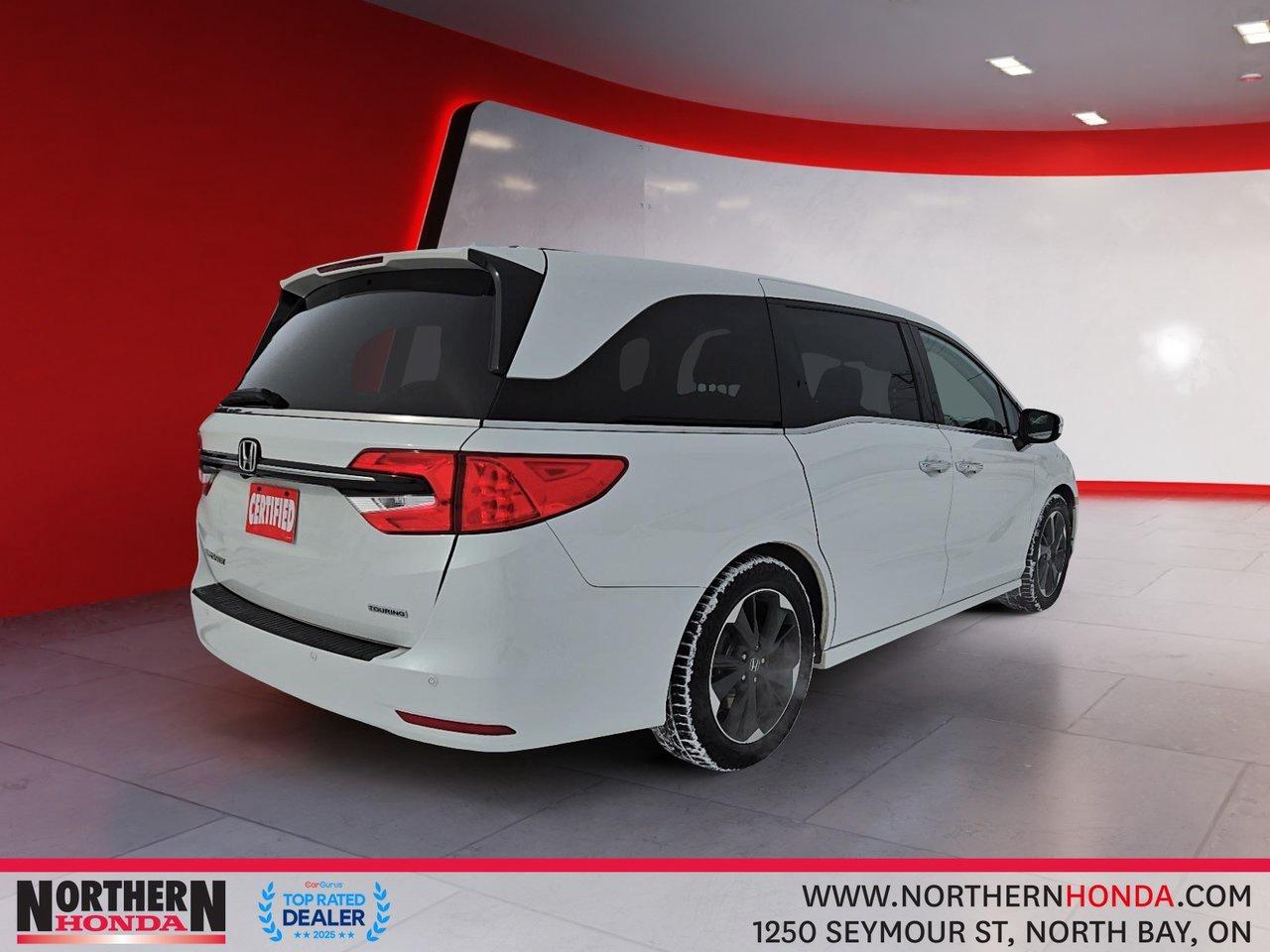 2022 Honda Odyssey Touring FWD Photo