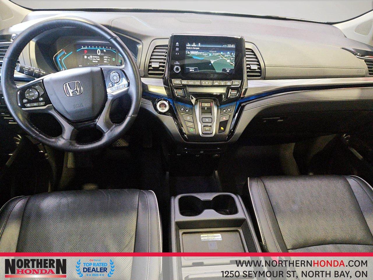 2022 Honda Odyssey Touring FWD Photo