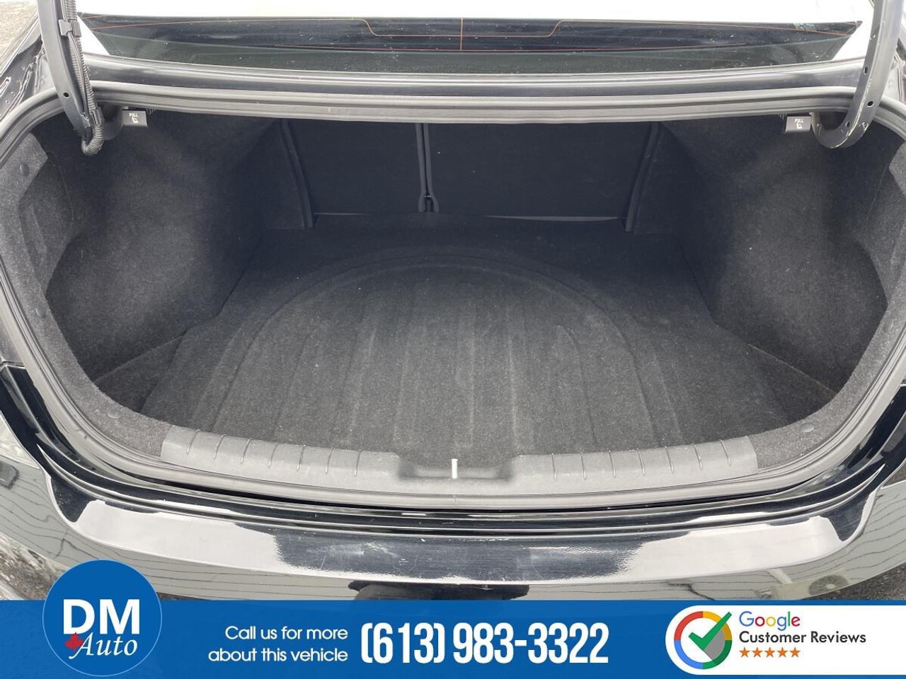 2020 Hyundai Elantra Luxury Photo