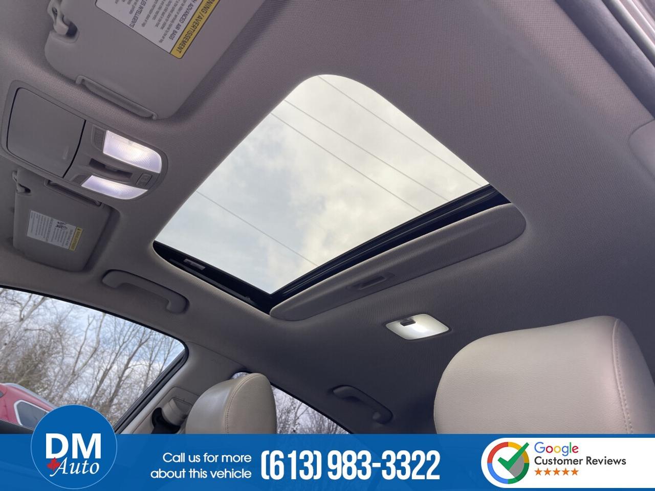 2020 Hyundai Elantra Luxury Photo