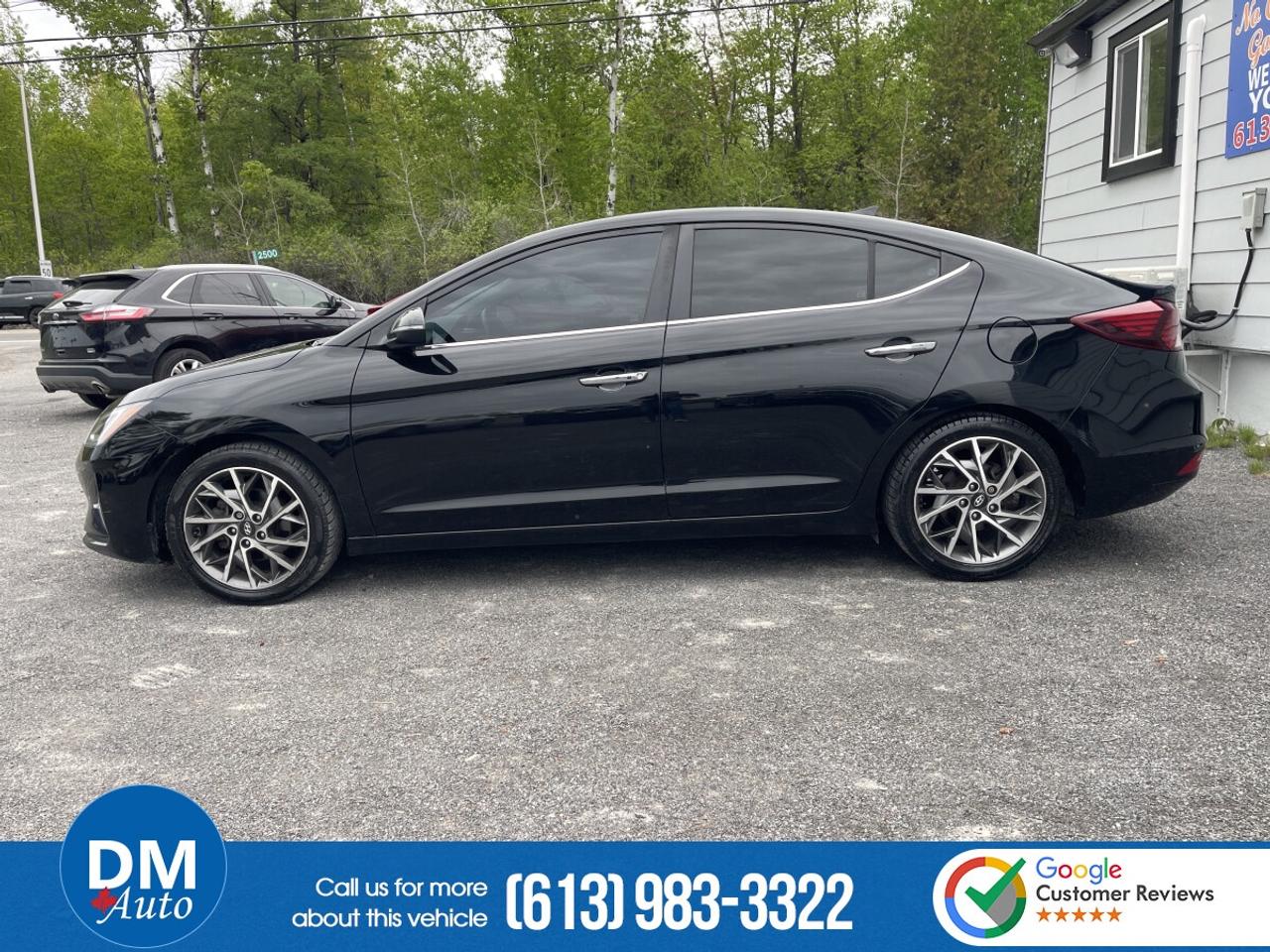 2020 Hyundai Elantra Luxury Photo