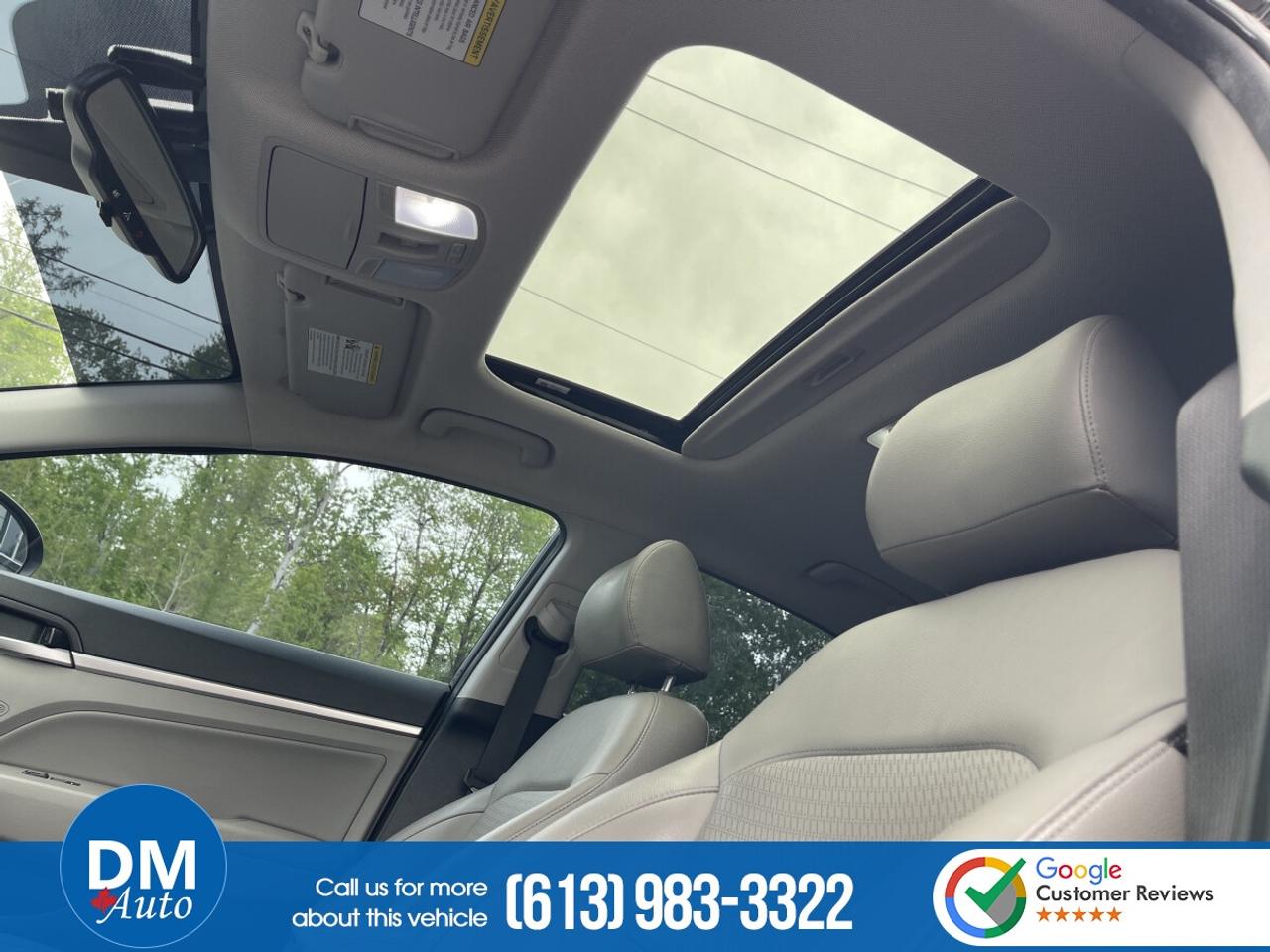 2020 Hyundai Elantra Luxury Photo