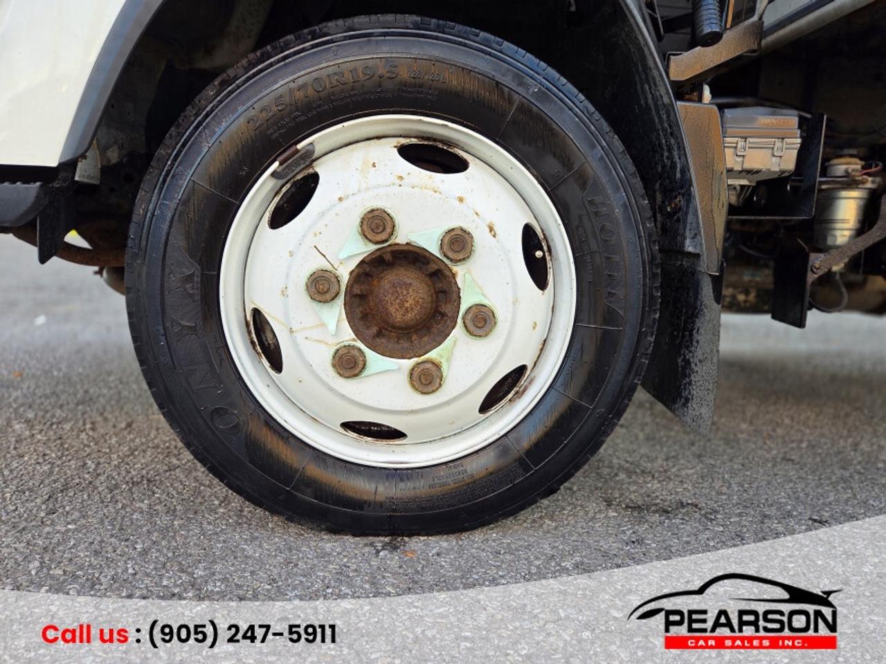 2018 Isuzu NRR  Photo