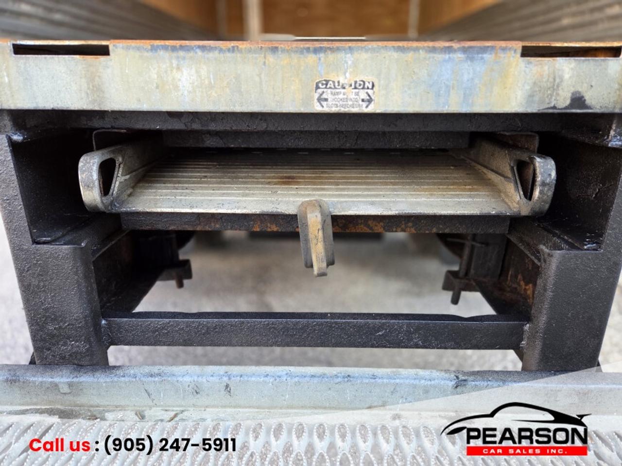 2018 Isuzu NRR  Photo