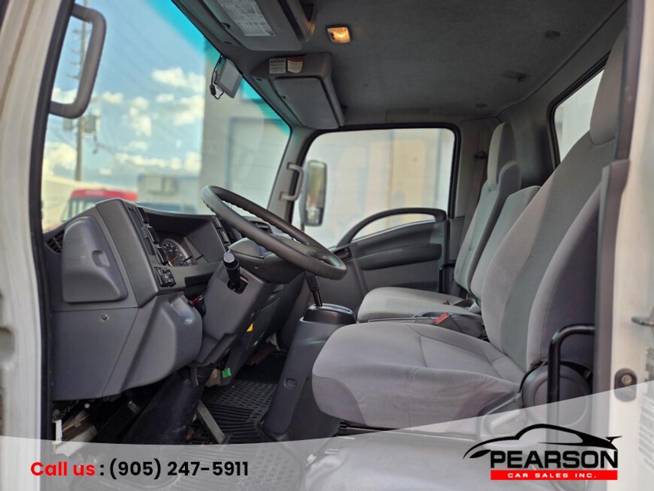 2018 Isuzu NRR  Photo