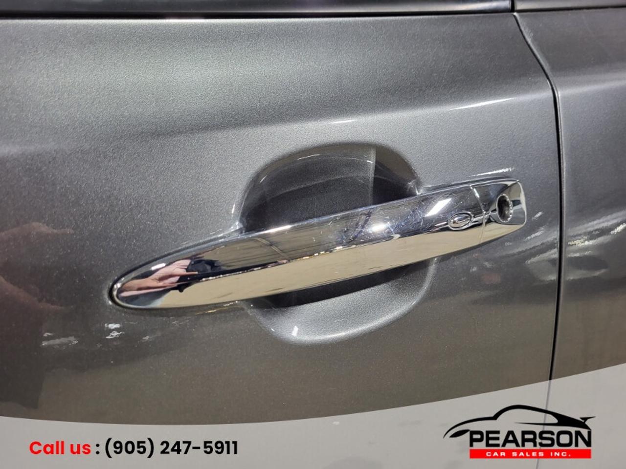 2015 Nissan Leaf SV Photo