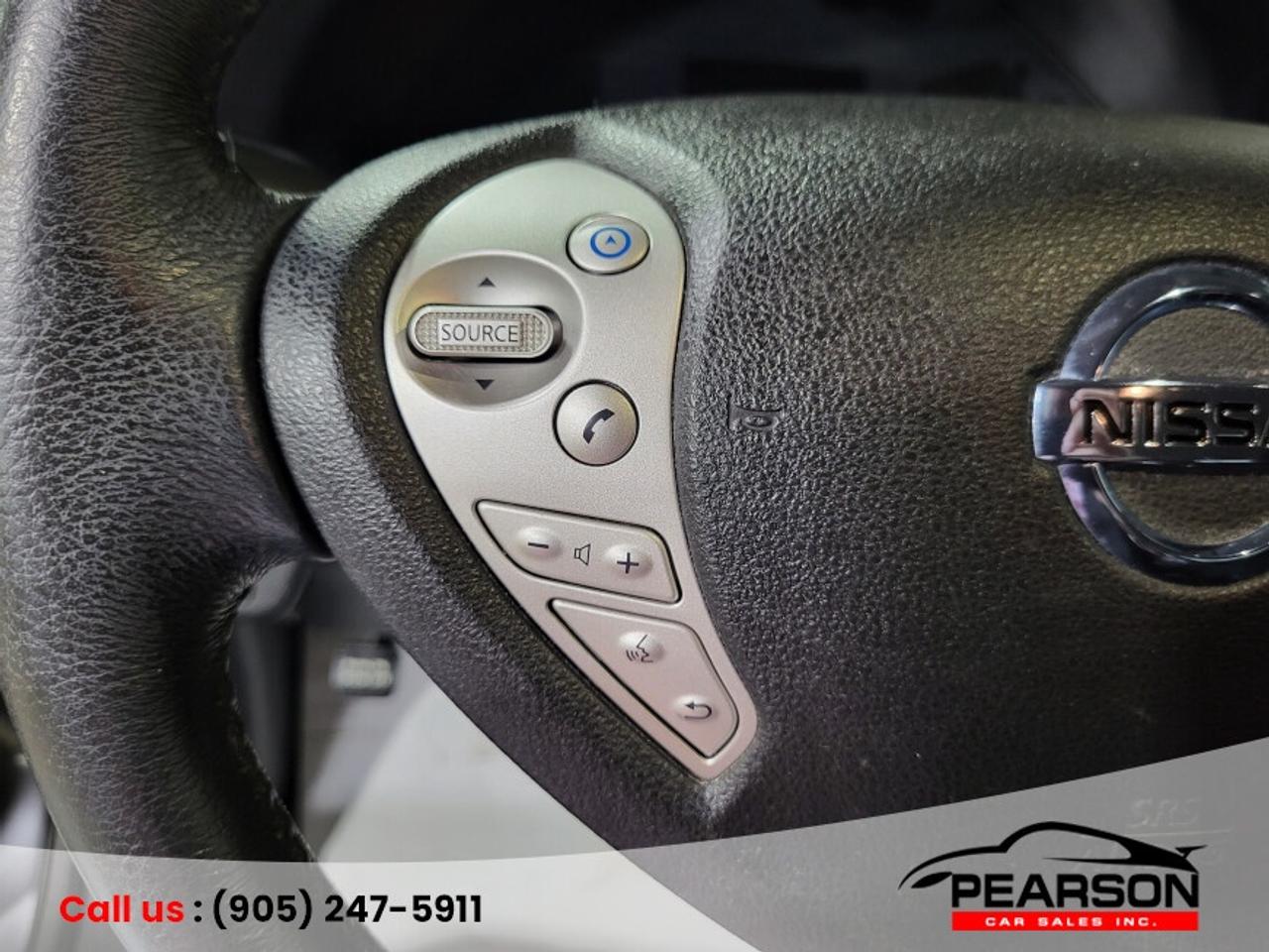 2015 Nissan Leaf SV Photo