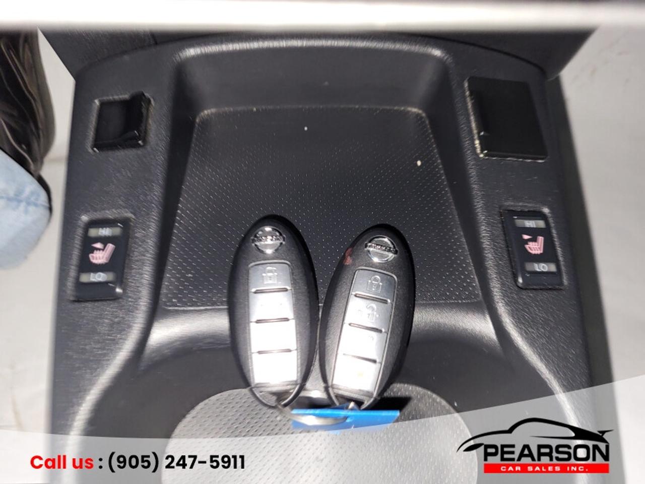 2015 Nissan Leaf SV Photo