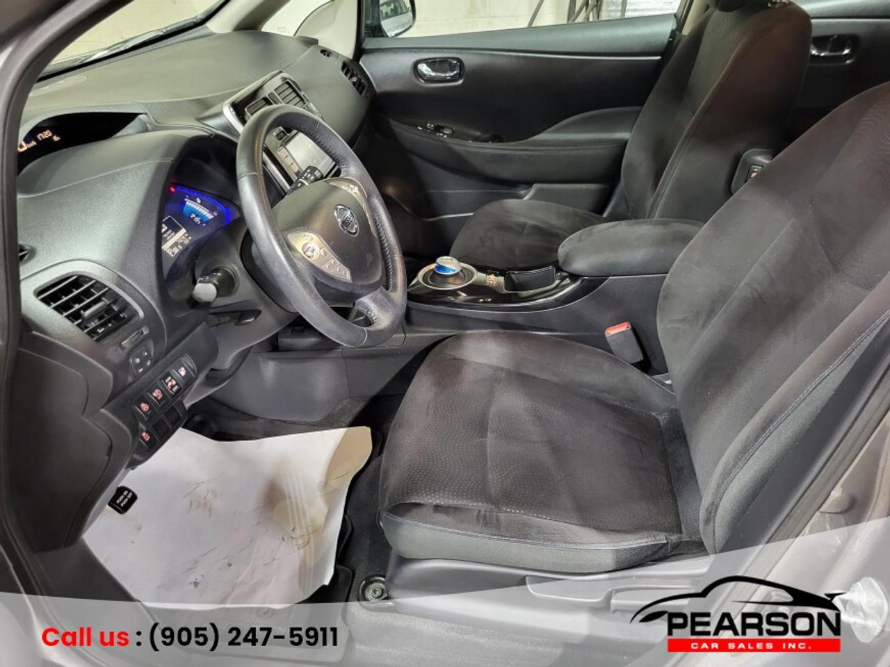 2015 Nissan Leaf SV Photo