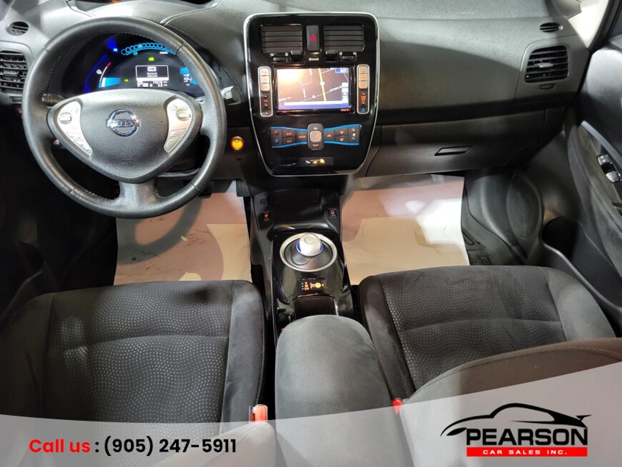 2015 Nissan Leaf SV Photo
