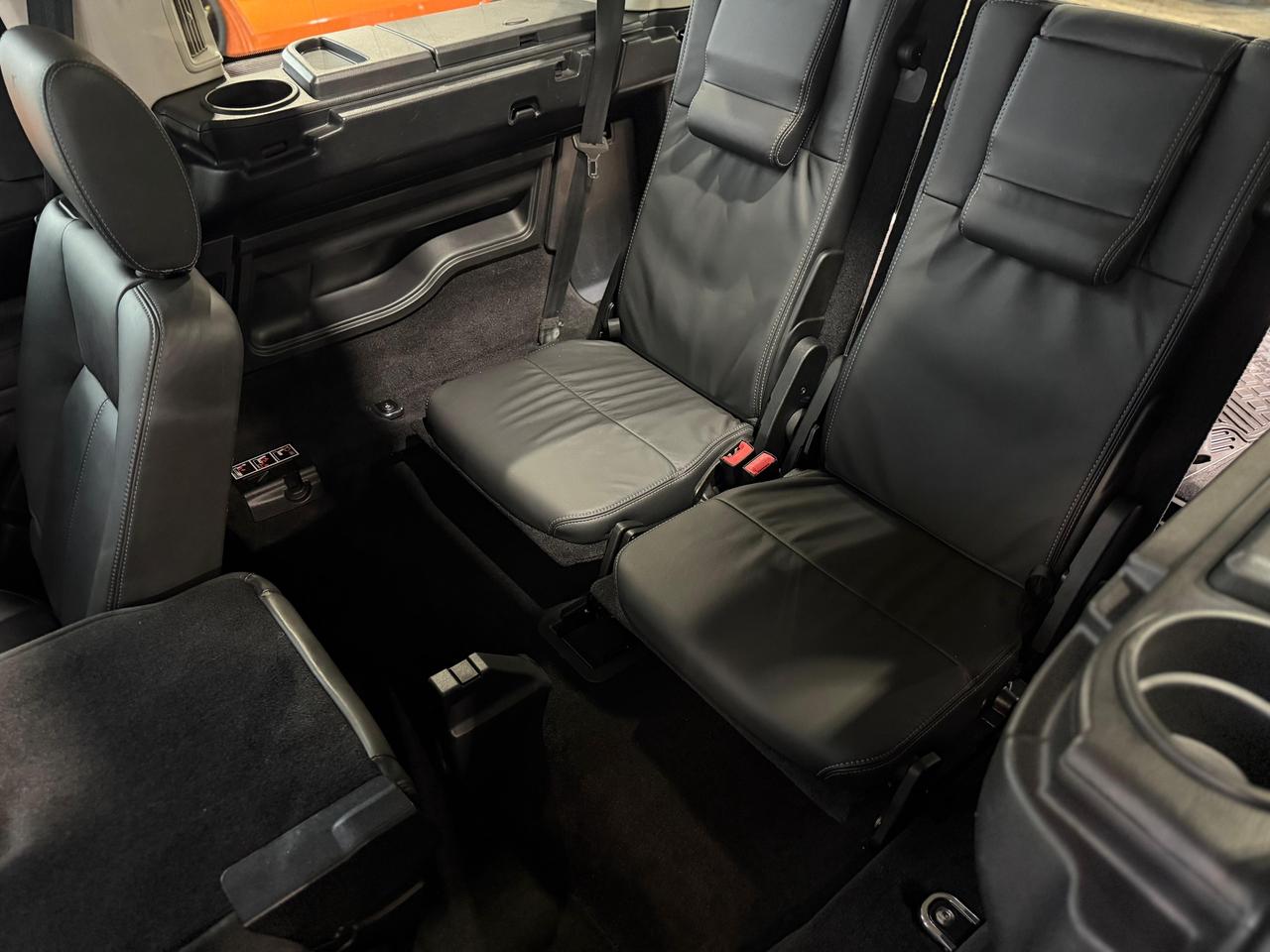 2015 Land Rover LR4 HSE LUXURY|DEALER MAINTAINED|MINT CONDITION|LOADED Photo