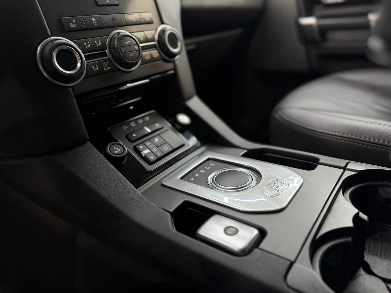 2015 Land Rover LR4 HSE LUXURY|DEALER MAINTAINED|MINT CONDITION|LOADED Photo