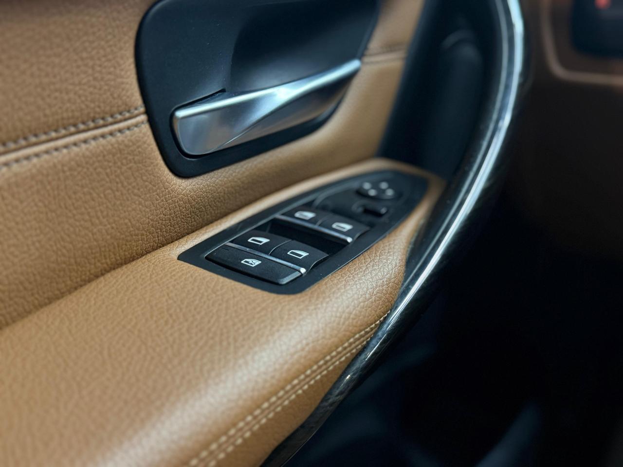 2017 BMW 3-Series 330i xDrive|CLEAN CARFAX|BROWN INTERIOR Photo