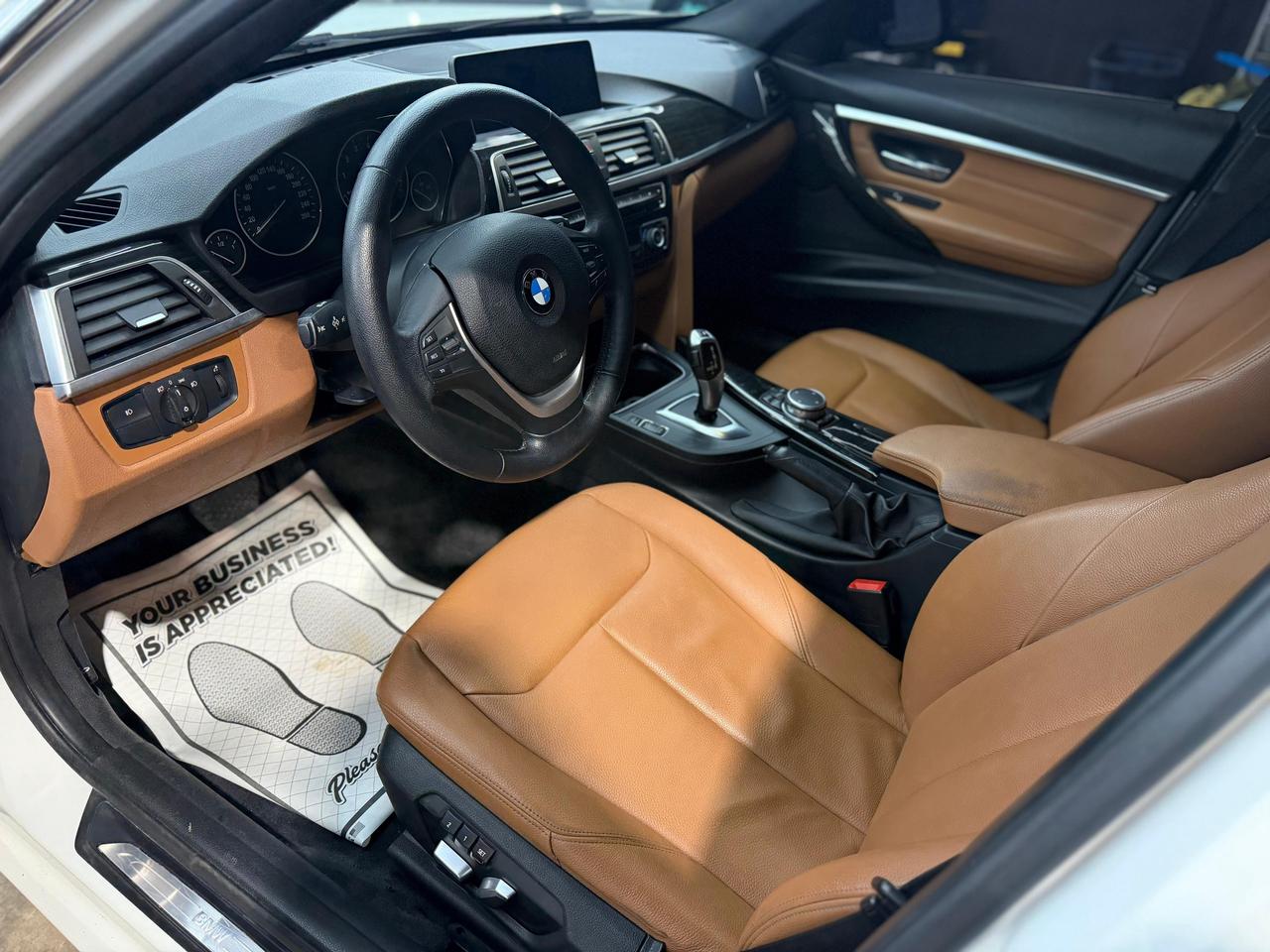 2017 BMW 3-Series 330i xDrive|CLEAN CARFAX|BROWN INTERIOR Photo