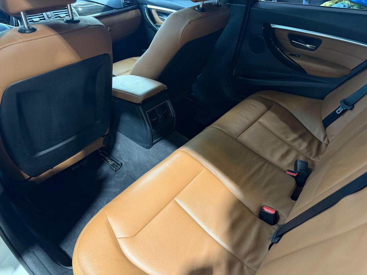 2017 BMW 3-Series 330i xDrive|CLEAN CARFAX|BROWN INTERIOR Photo