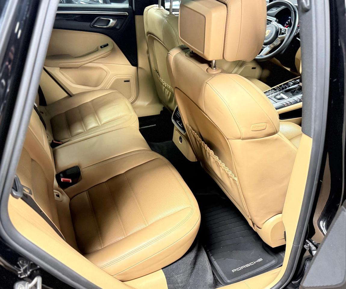 2017 Porsche Macan PDLS+ LOADED|CLEAN TITLE|PANOROOF|BOSE SOUND Photo