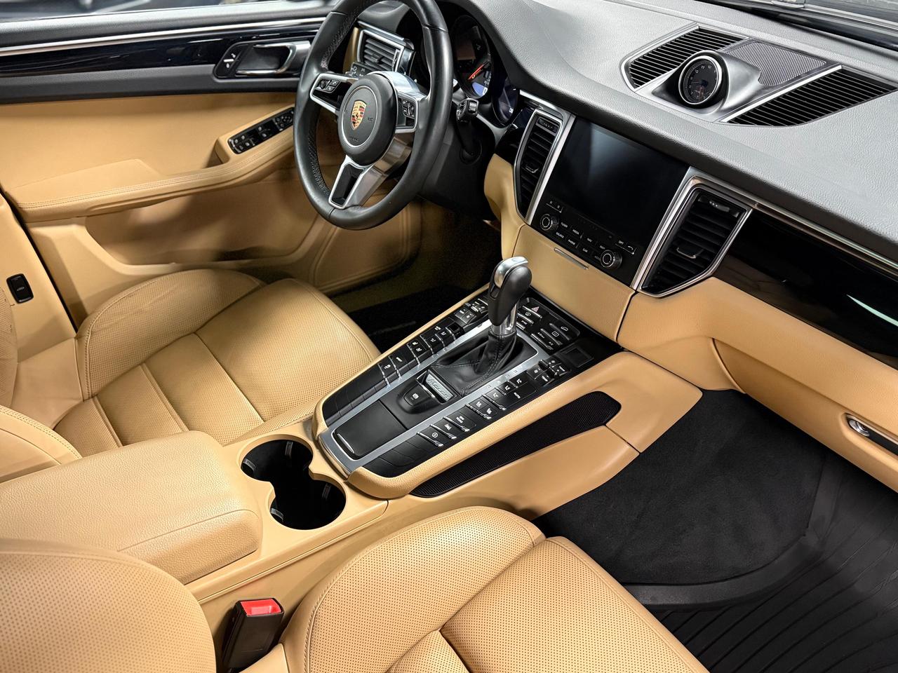 2017 Porsche Macan PDLS+ LOADED|CLEAN TITLE|PANOROOF|BOSE SOUND Photo