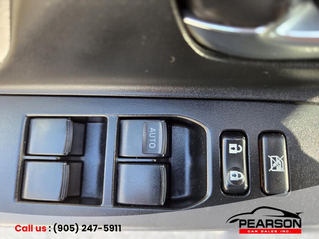 2018 Toyota Yaris LE Photo