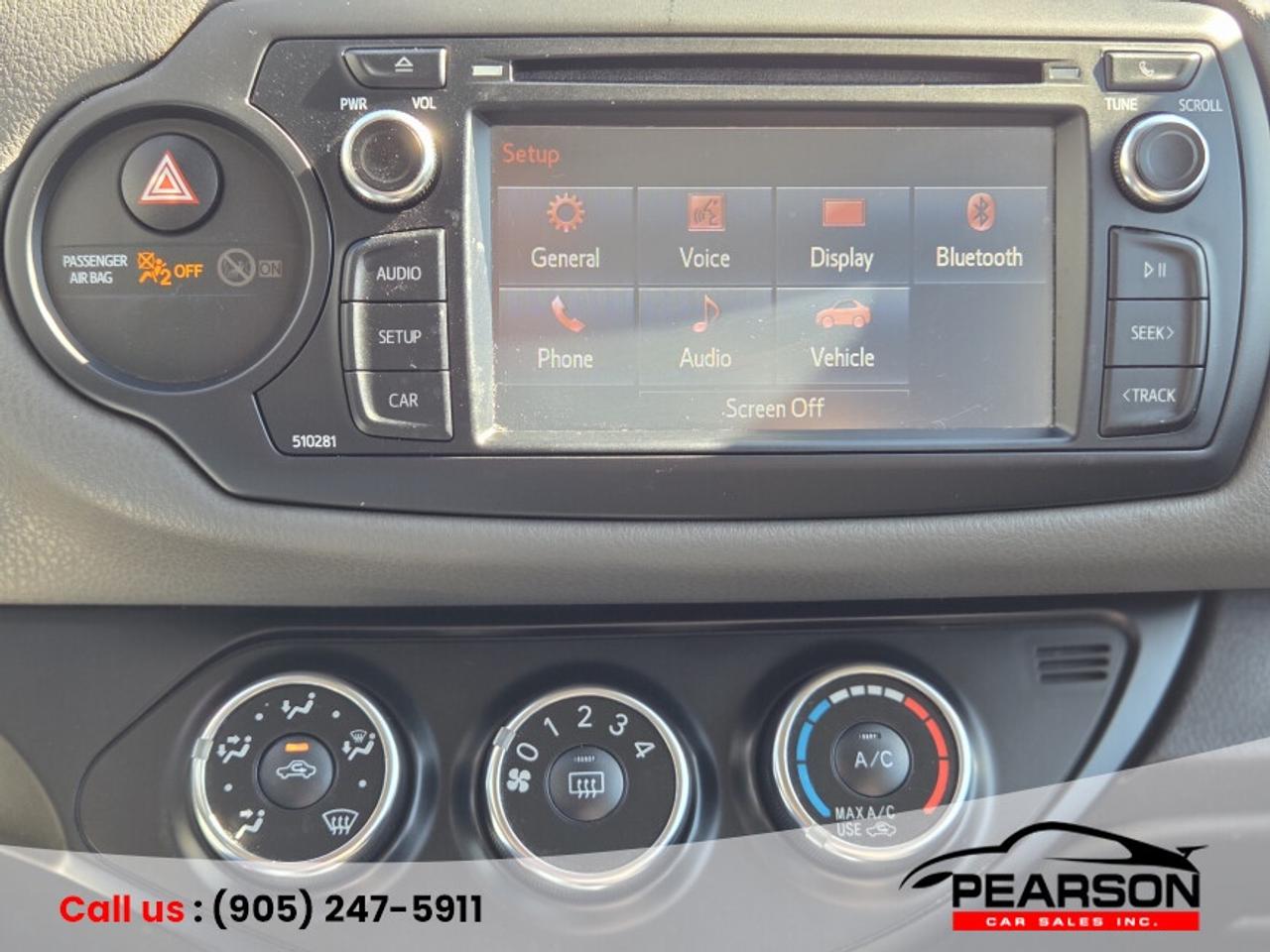 2018 Toyota Yaris LE Photo