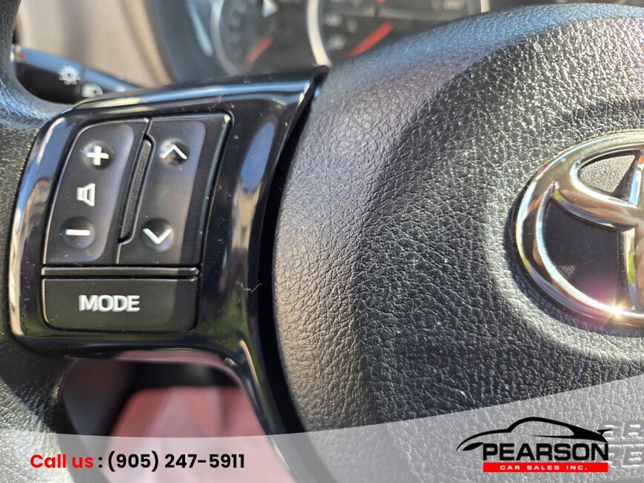 2018 Toyota Yaris LE Photo